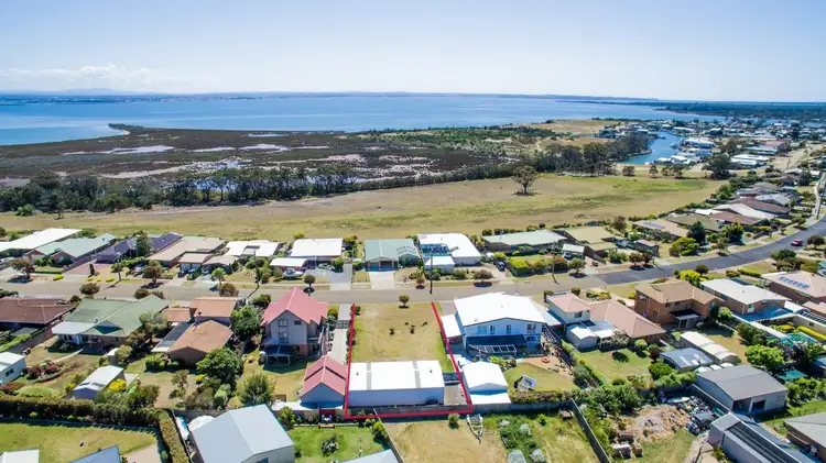 41 Fullarton Dr, Paynesville VIC 3880