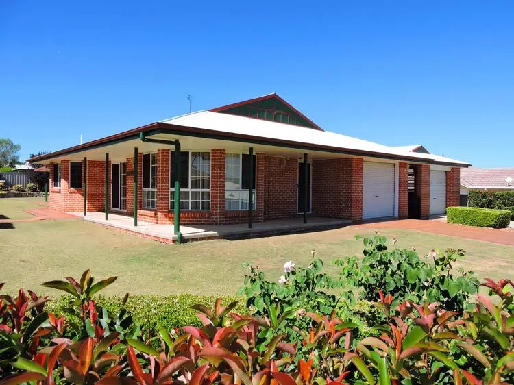 154 Ogilvie Rd, Warwick QLD 4370