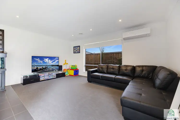 Sixth view of Homely house listing, 47 Collingwood Dr, Trafalgar VIC 3824