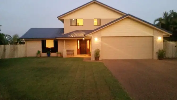 25 Cove St, Burnett Heads QLD 4670