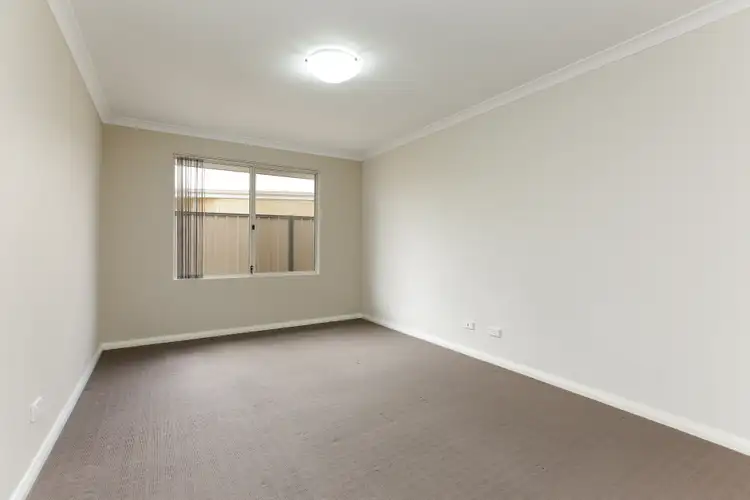 Sixth view of Homely house listing, 8 Toulon Mews, Piara Waters WA 6112