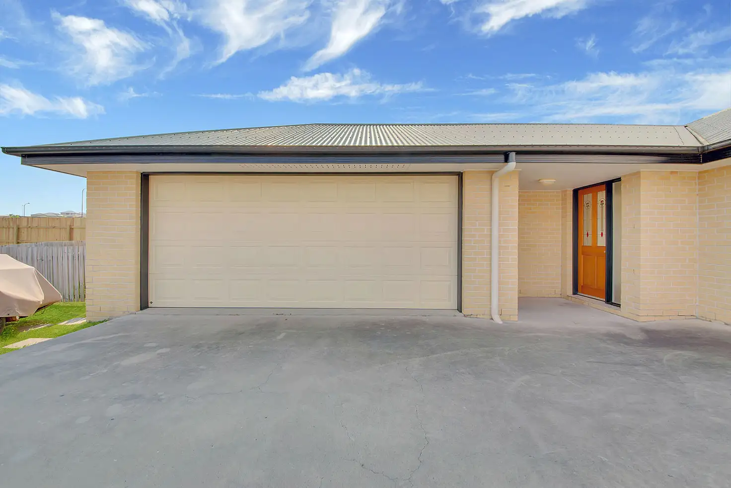 Main view of Homely semi-detached listing, Unit 2/12 Bridgeman Pl, New Auckland QLD 4680