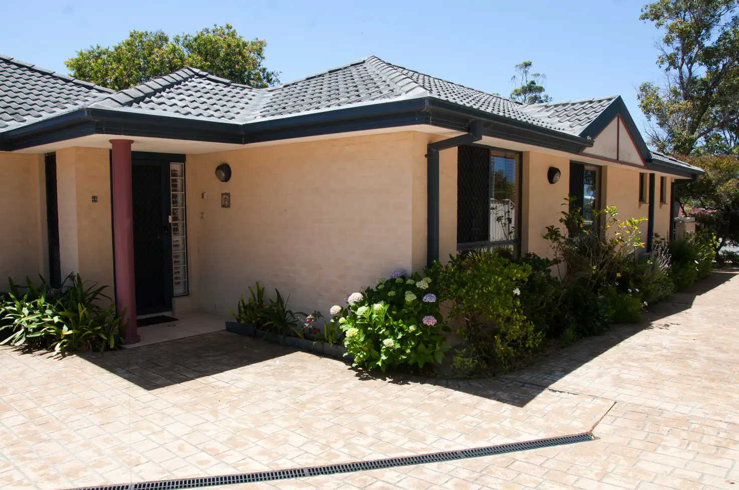 Main view of Homely villa listing, Unit 1/5 Garlies Cl, Vincentia NSW 2540