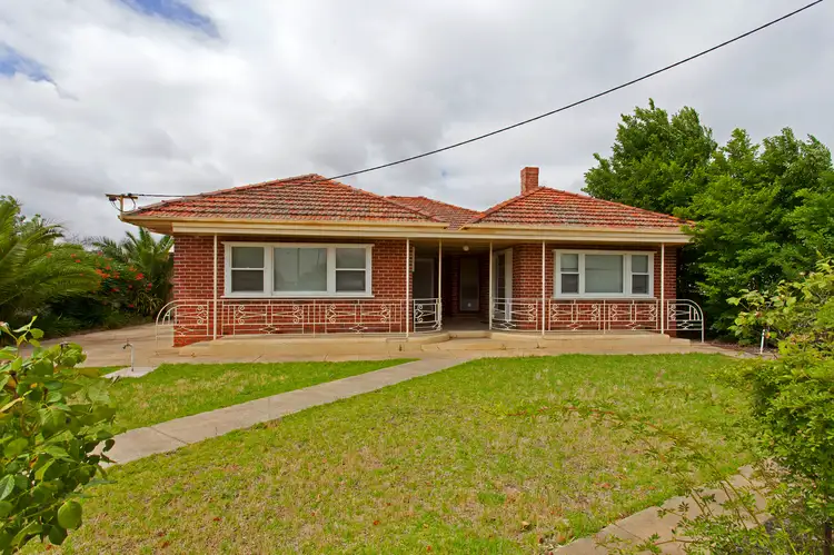 17 Balfour St, Culcairn NSW 2660
