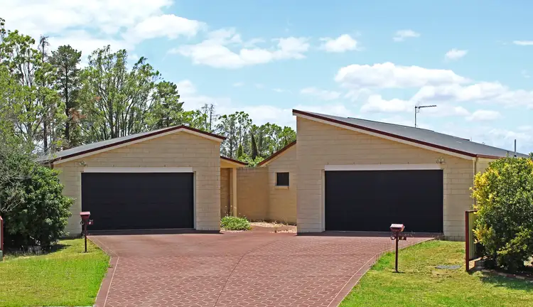 17 Davis Pl, Warwick QLD 4370