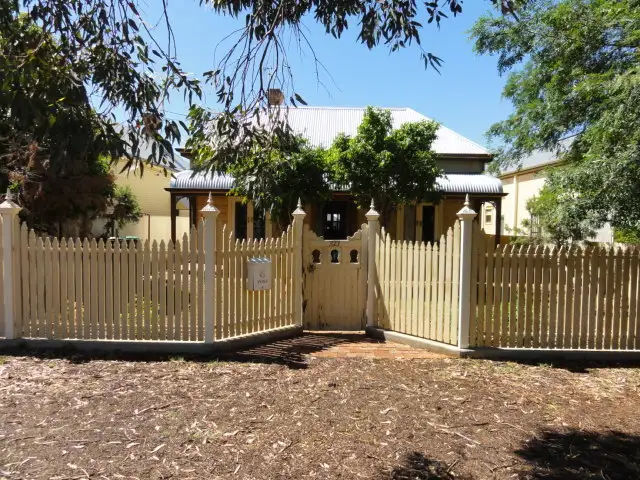 327 Morgan St, Broken Hill NSW 2880