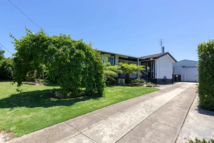 41 Lucknow St, Bairnsdale VIC 3875
