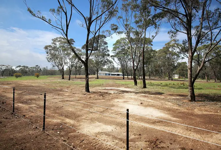 165 Donalds Range Rd, Razorback NSW 2571