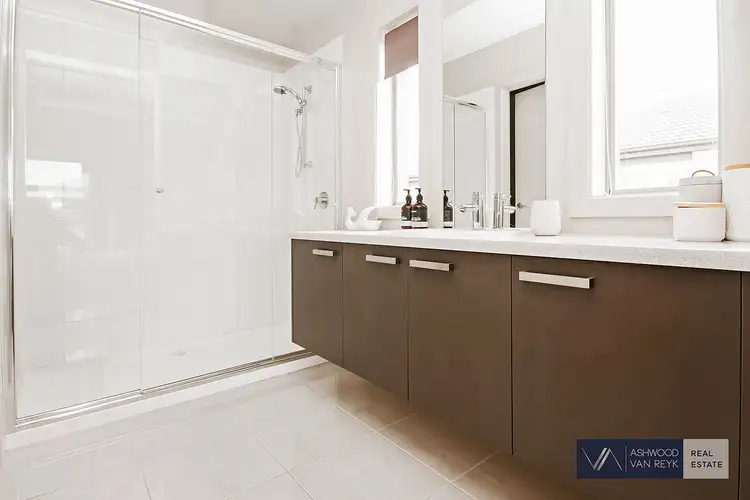 Seventh view of Homely house listing, 5 McCallum Dr, Eastwood VIC 3875
