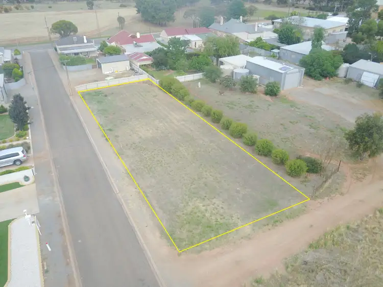 1 Oxford St, Jamestown SA 5491