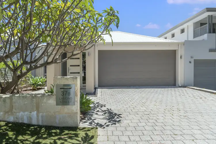 37B Lamond St, Melville WA 6156