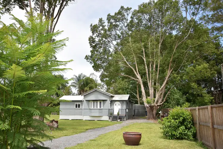 32 Eudlo Rd, Mooloolah Valley QLD 4553