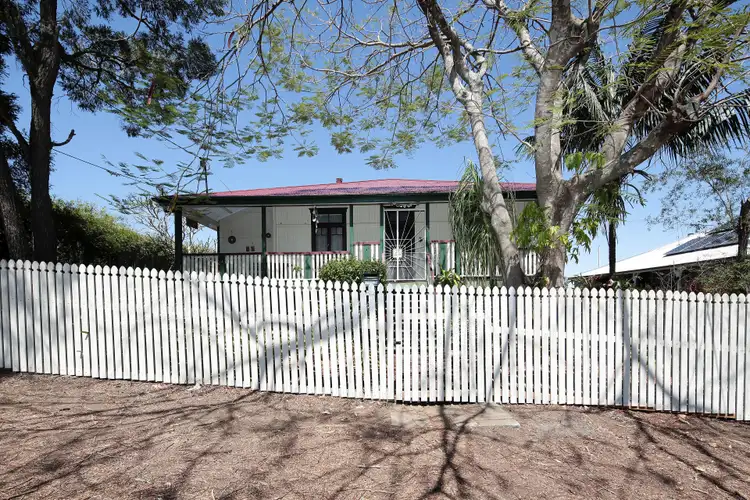 16 Cribb St, Sadliers Crossing QLD 4305