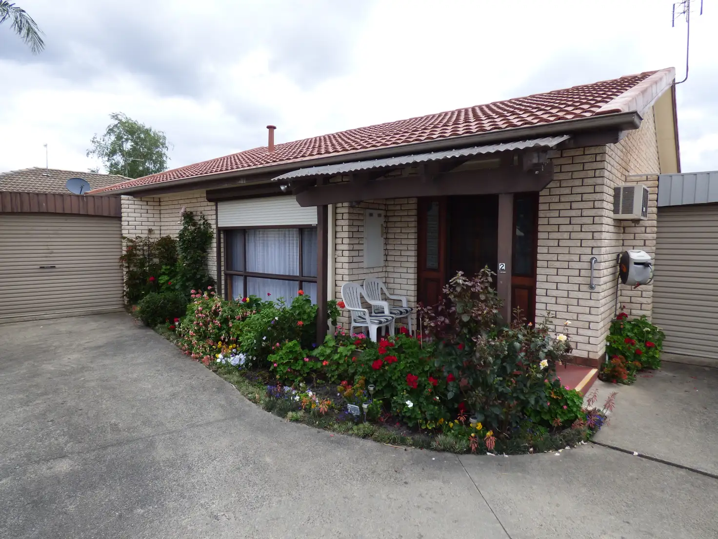 Main view of Homely unit listing, Unit 2/2 Baxter Ct, Moe VIC 3825