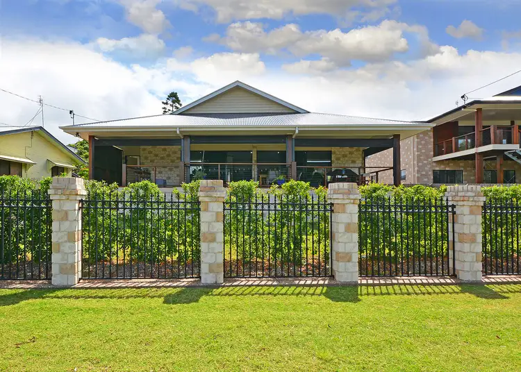 201 Esplanade, Pialba QLD 4655