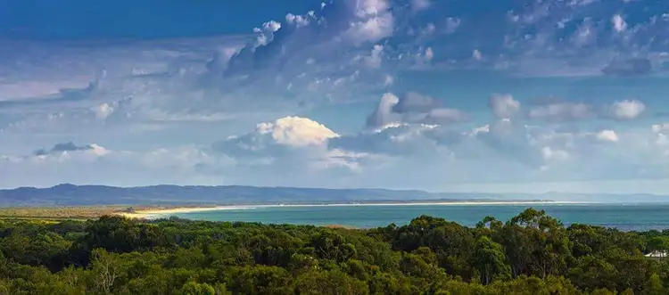 Unit 4/46 Manooka Dr, Rainbow Beach QLD 4581