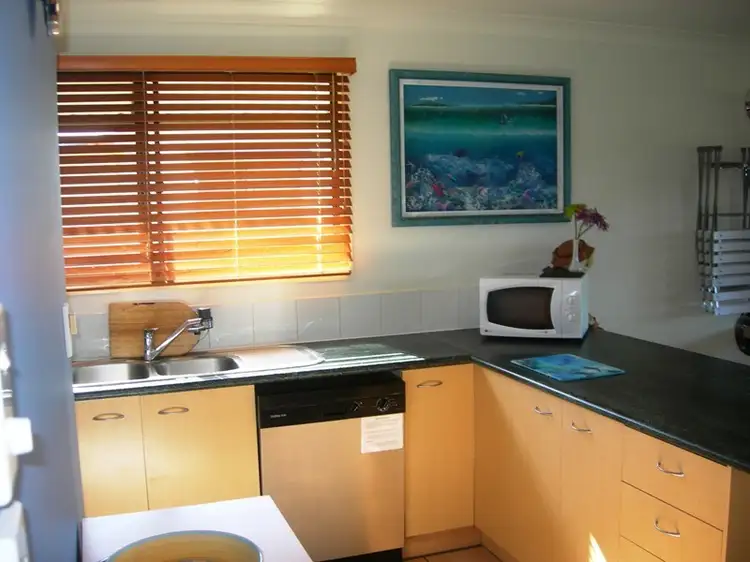 Seventh view of Homely unit listing, Unit 4/46 Manooka Dr, Rainbow Beach QLD 4581