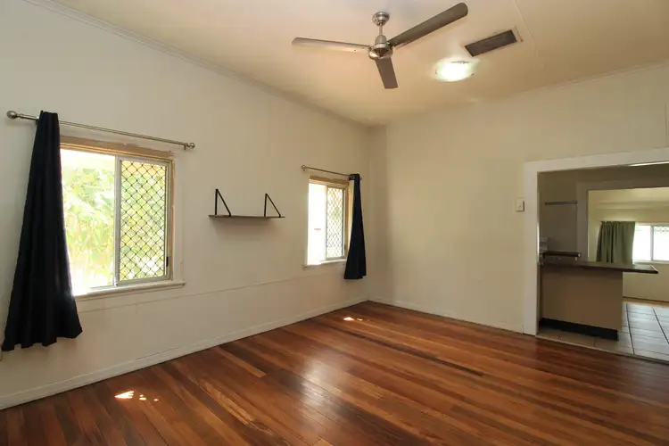 20 Hilton Rd, Mount Isa QLD 4825