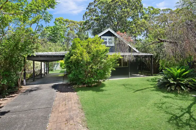 16 Pearl Beach Dr, Pearl Beach NSW 2256