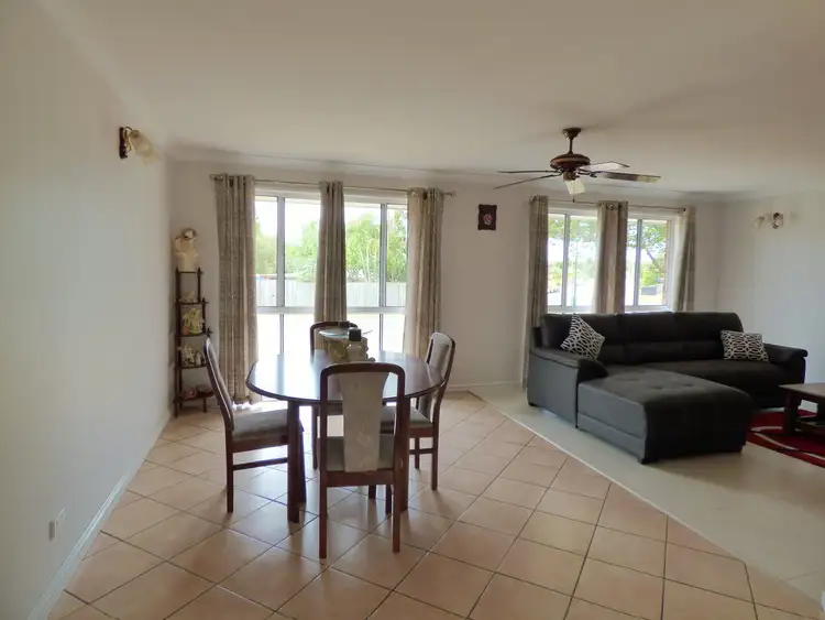 Fifth view of Homely house listing, 2 Nancy Ct, Deception Bay QLD 4508