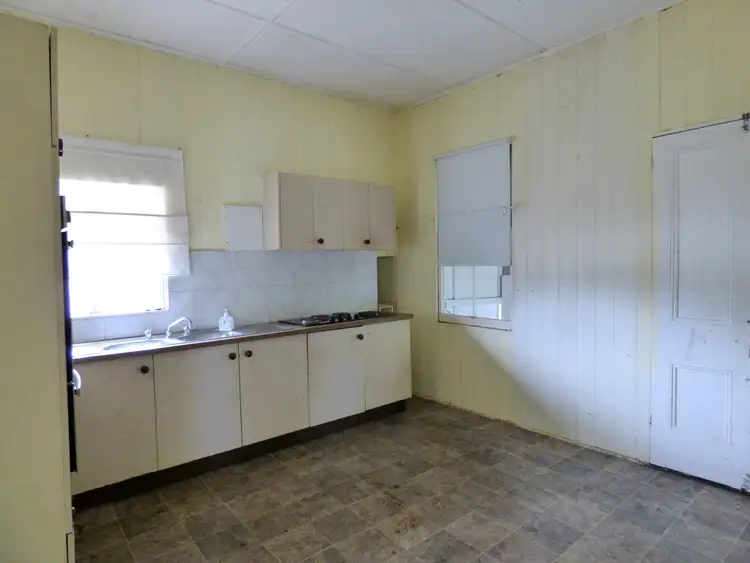 Seventh view of Homely house listing, 8 Angus St, Clontarf QLD 4019