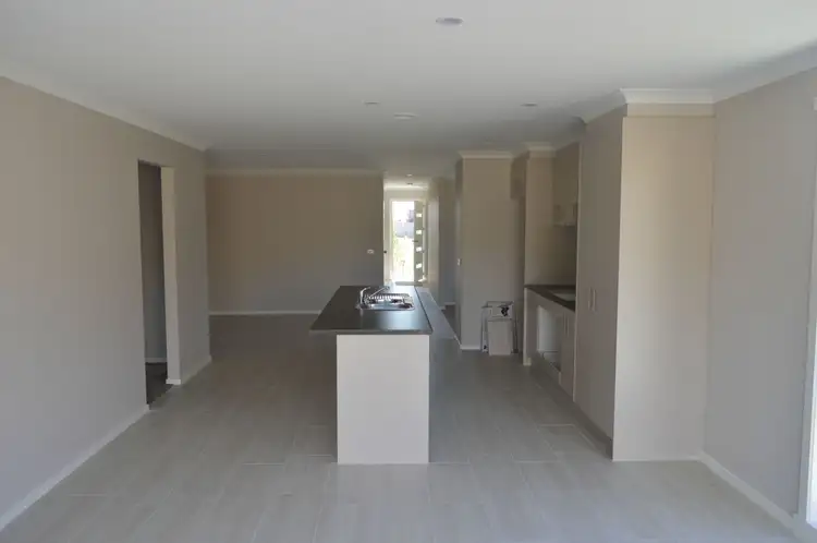 Fifth view of Homely unit listing, Unit 2/L83 Parklink Drive, Cranbourne East VIC 3977