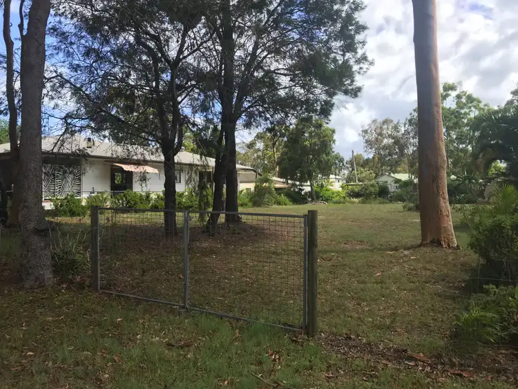 21 Wanda St, Macleay Island QLD 4184