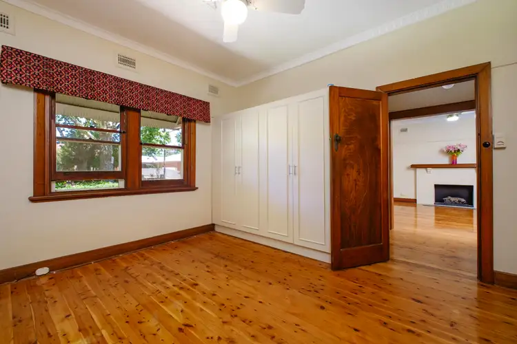 Fifth view of Homely house listing, 386 Smith St, North Albury NSW 2640