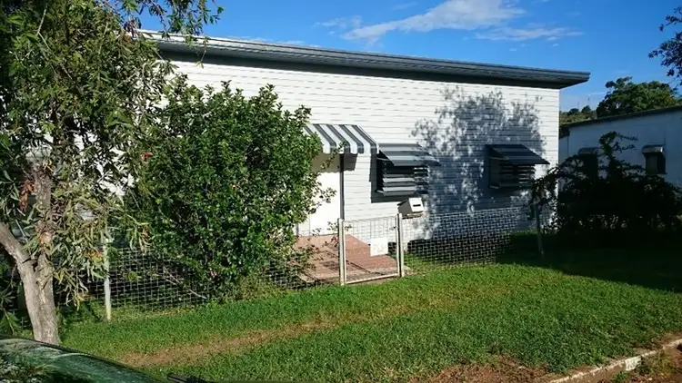 133 East St, Mount Morgan QLD 4714
