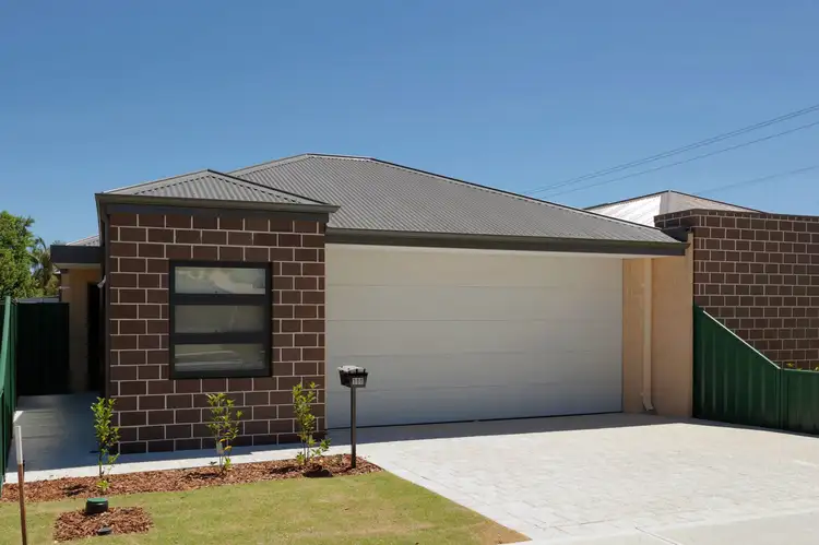 30d Pearl Road, Cloverdale WA 6105