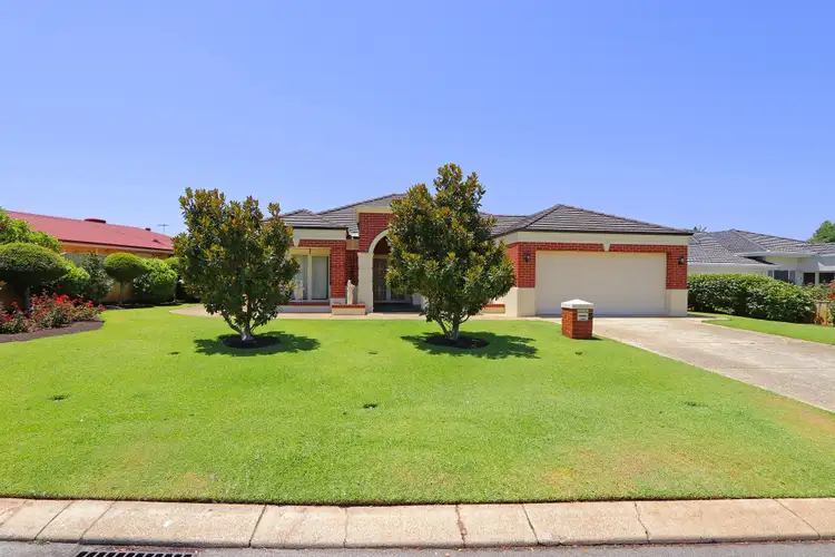 5 Kingsland Loop, Canning Vale WA 6155