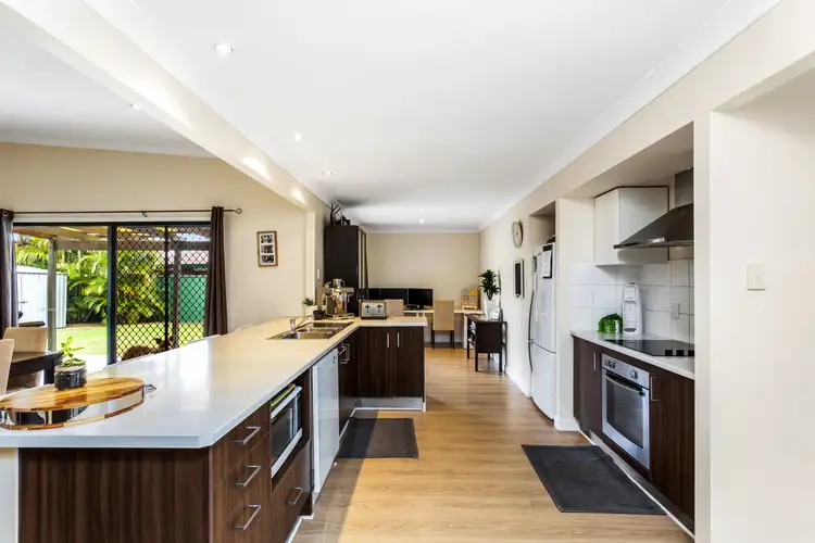 18 Guyra Cl, Mount Warren Park QLD 4207