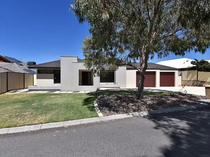 Second view of Homely house listing, 6 Shiralee Bend, Carramar WA 6031