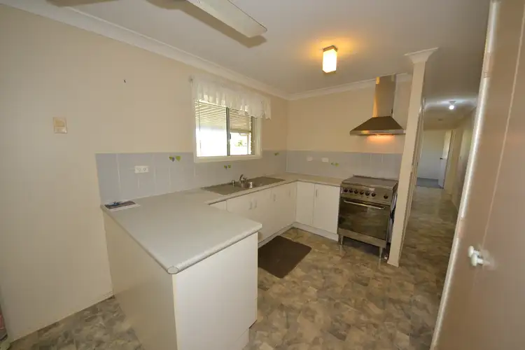 Fifth view of Homely house listing, 5 Milne Pl, Gracemere QLD 4702