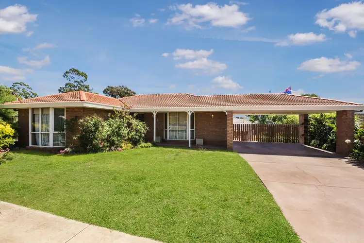3 Reception Ave, Strathdale VIC 3550