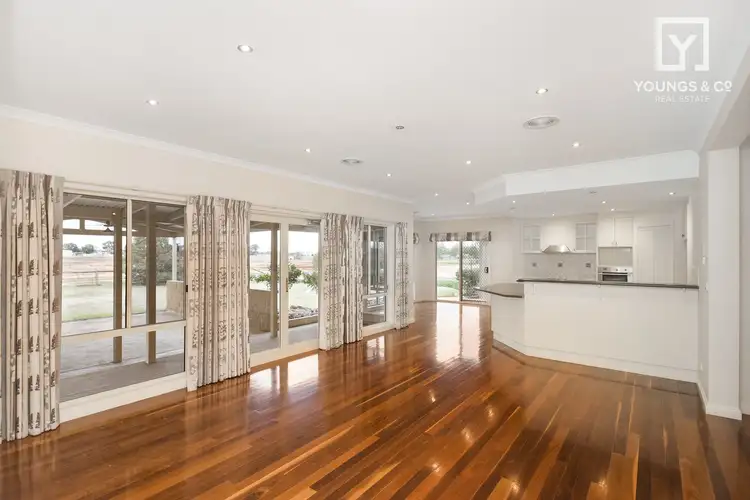 Second view of Homely house listing, 6 Maley Crt, Kialla VIC 3631