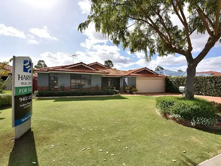 5 Staunton Vale, Carramar WA 6031