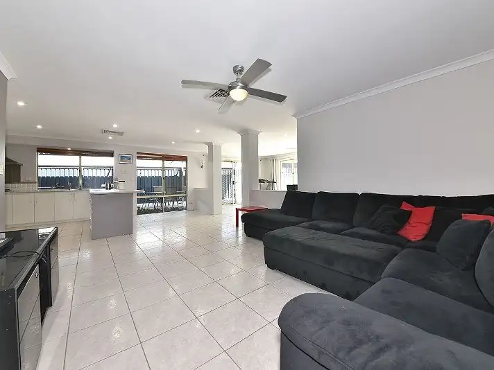 Seventh view of Homely house listing, 6 Coolamine Close, Carramar WA 6031