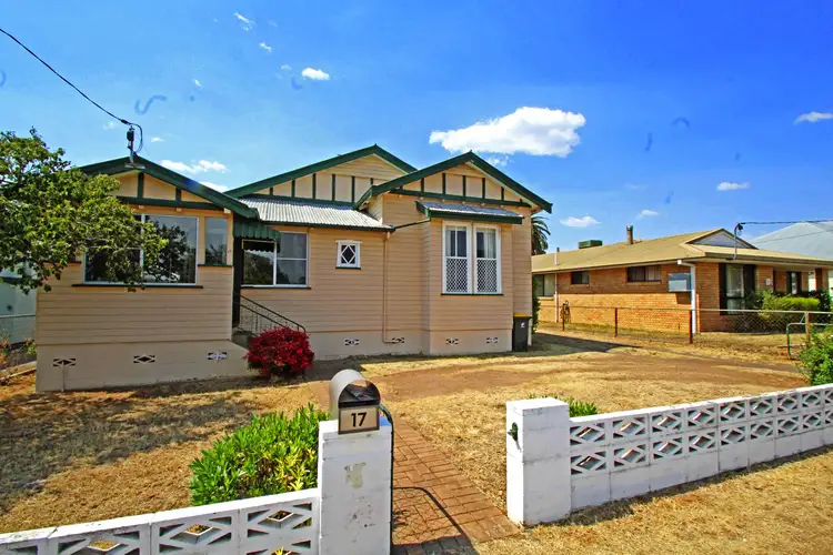 17 Grafton St, Warwick QLD 4370