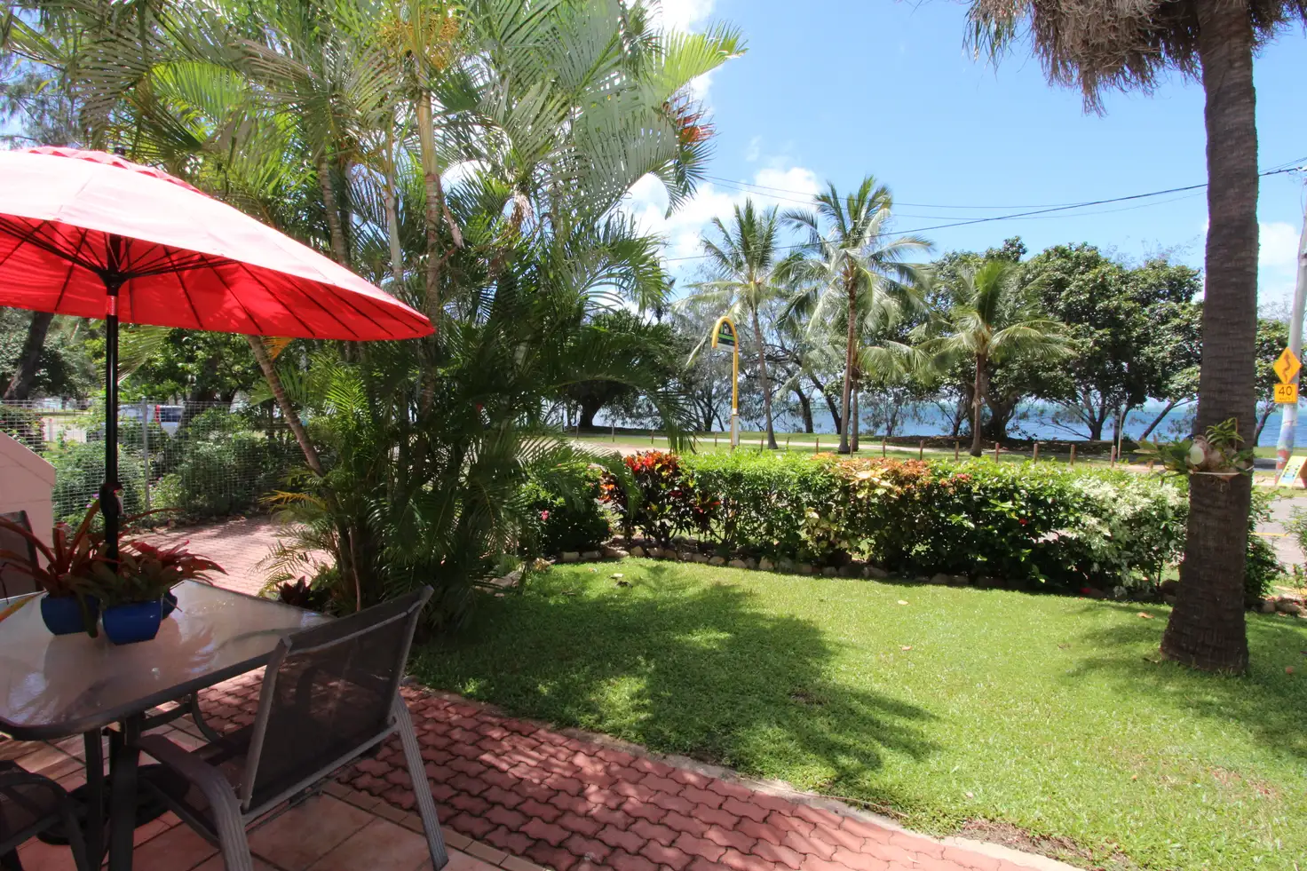 Main view of Homely unit listing, Unit 2/37 Marine Pde, Arcadia QLD 4819