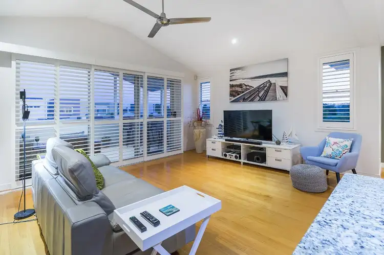 6011 Calardo, Hope Island QLD 4212