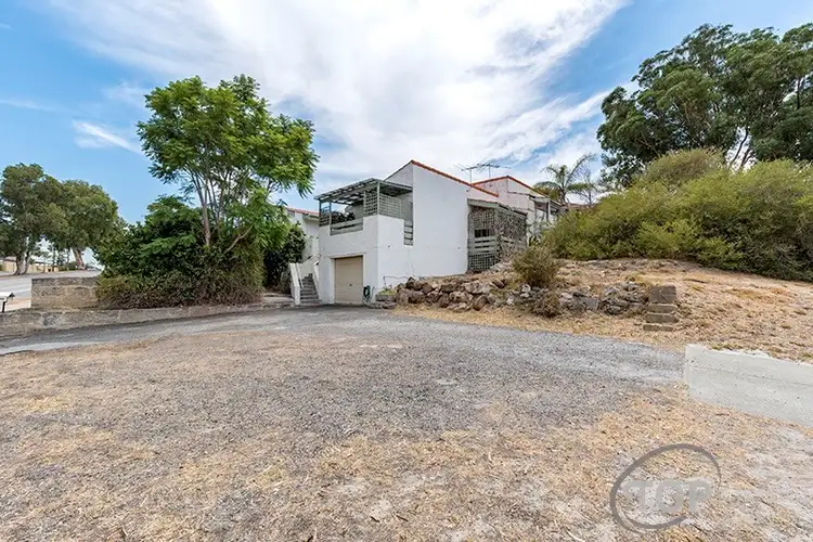 Unit 2, 10 Apsley Rd, Willetton WA 6155