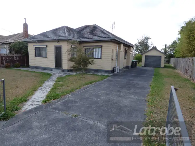 41 Brock St, Moe VIC 3825