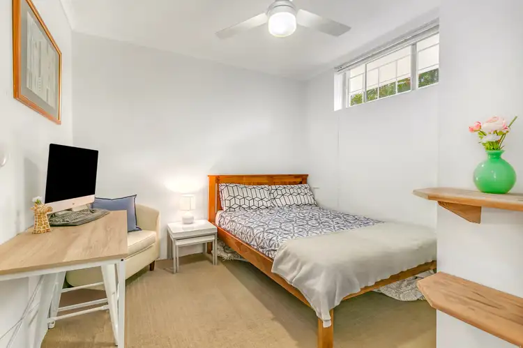Fifth view of Homely apartment listing, 3/53 Thorn St, Kangaroo Point QLD 4169