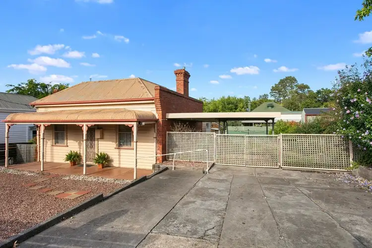 Main view of Homely house listing, 8 Atkinson St, Bendigo VIC 3550