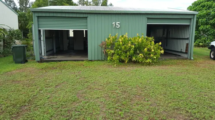 15 Taylor St, Kurrimine Beach QLD 4871