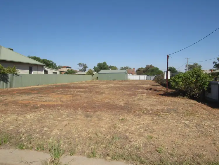 33 Macbean St, Culcairn NSW 2660