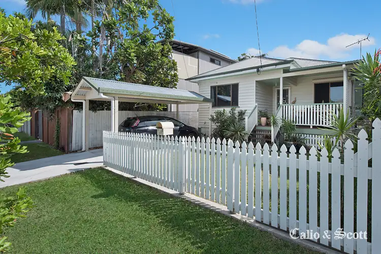 236 Brighton Road, Sandgate QLD 4017