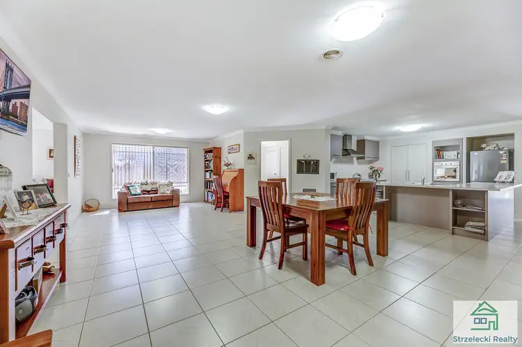 Fifth view of Homely house listing, 31 Hardy Dr, Trafalgar VIC 3824