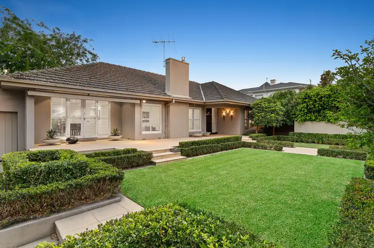 1 Grantham Ct, Brighton VIC 3186